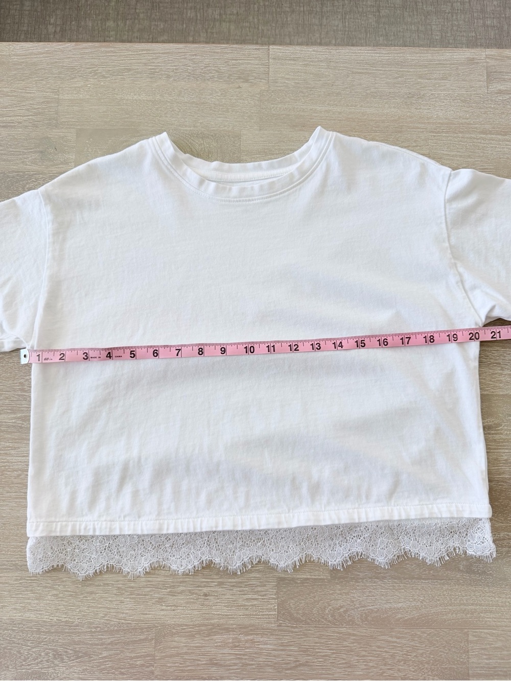 LOFT White Lace Hem Tee Top | Size Small Petite SP - Picture 9 of 10